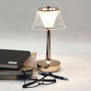Touch portable cordless desk lamp Gold
